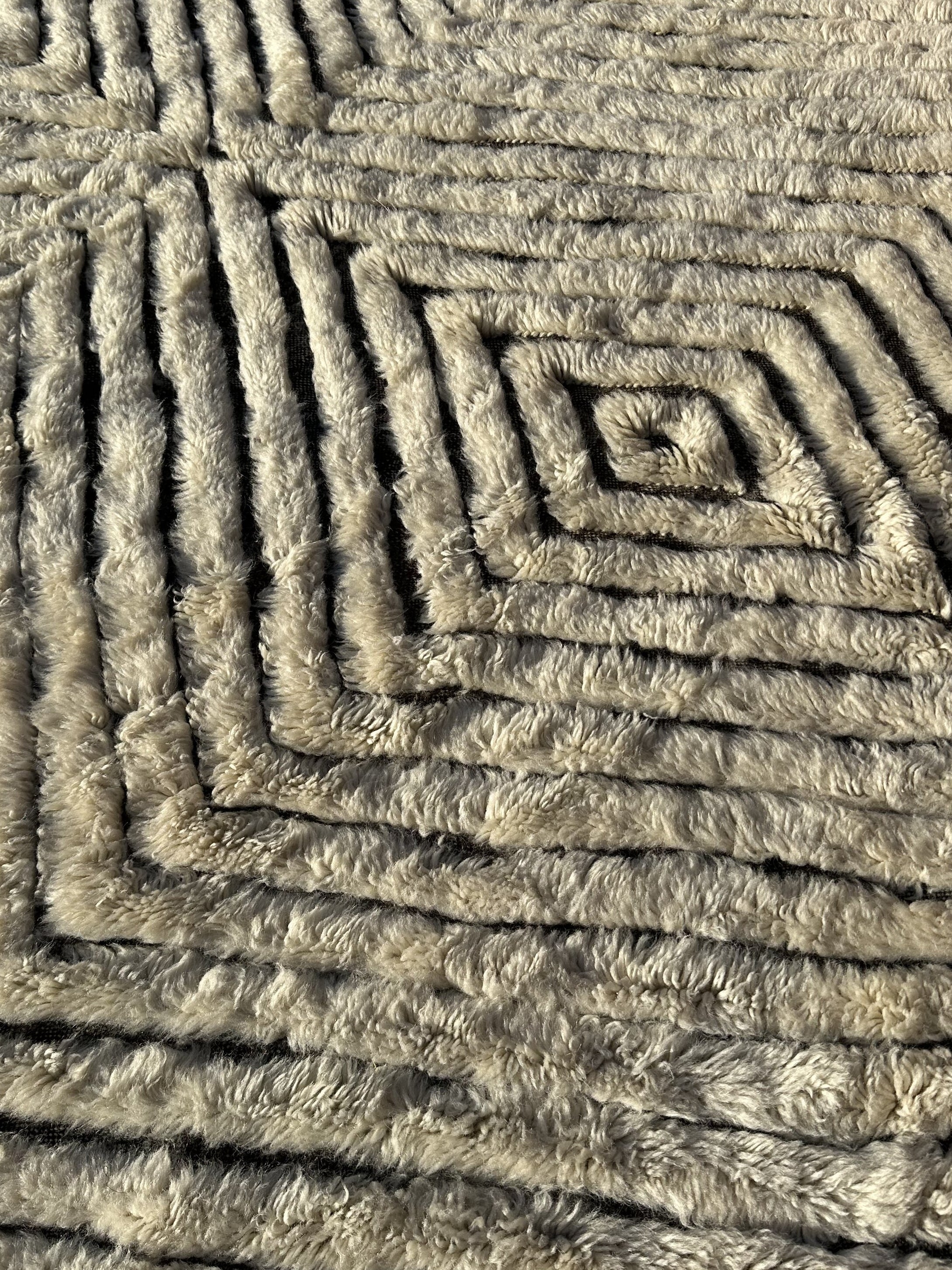 Diamond Maze, view 2
